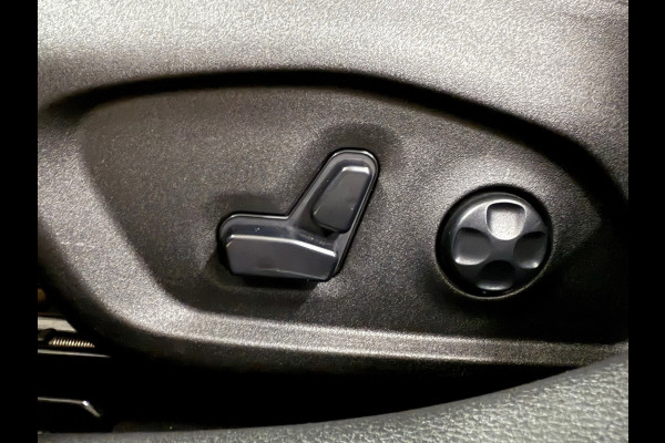 Jeep Compass 4xe 240 Plug-in Hybrid Electric S | Alpine | 19' inch | Leder | Trekhaak | LED