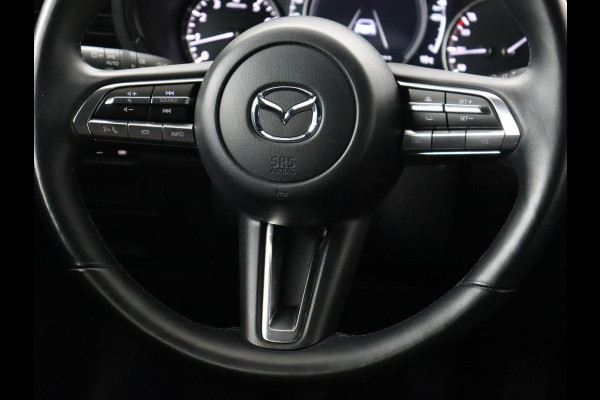 Mazda 3 2.0 e-SkyActiv-X 180 Comfort Bose | Head-Up | Stoel & stuurverwarming | Adaptive cruise | Carplay | Camera | Navigatie | Full LED | Parkeerhulp | Climate control