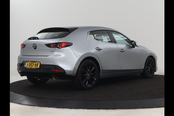Mazda 3 2.0 e-SkyActiv-X 180 Comfort Bose | Head-Up | Stoel & stuurverwarming | Adaptive cruise | Carplay | Camera | Navigatie | Full LED | Parkeerhulp | Climate control