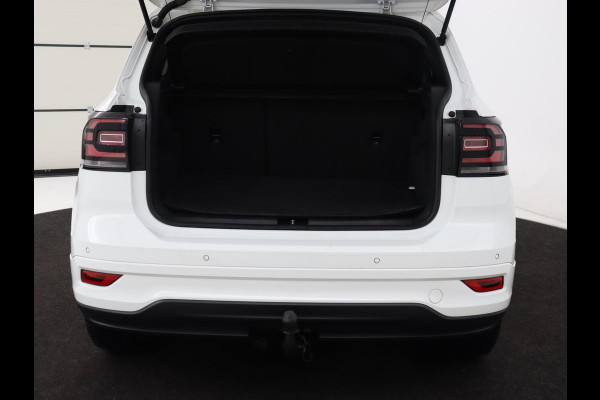 Volkswagen T-Cross 1.0 TSI R Line | Stoelverwarming | Keyless | Virtual Cockpit | Carplay | Trekhaak | Adaptive cruise | Park Assist | Full LED | Dodehoek detectie | Climate control