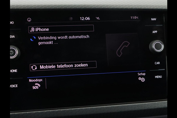 Volkswagen T-Cross 1.0 TSI R Line | Stoelverwarming | Keyless | Virtual Cockpit | Carplay | Trekhaak | Adaptive cruise | Park Assist | Full LED | Dodehoek detectie | Climate control