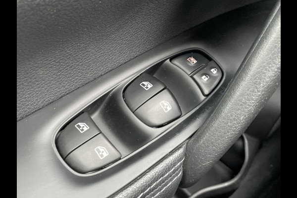 Nissan QASHQAI 1.3 DIG-T N-Connecta