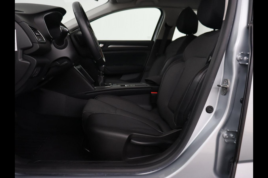 Renault Mégane 1.3 TCe140 Equilibre | Navigatie | Carplay | Keyless | Full LED | Digital Cockpit | Climate control | Parkeerhulp | Cruise control