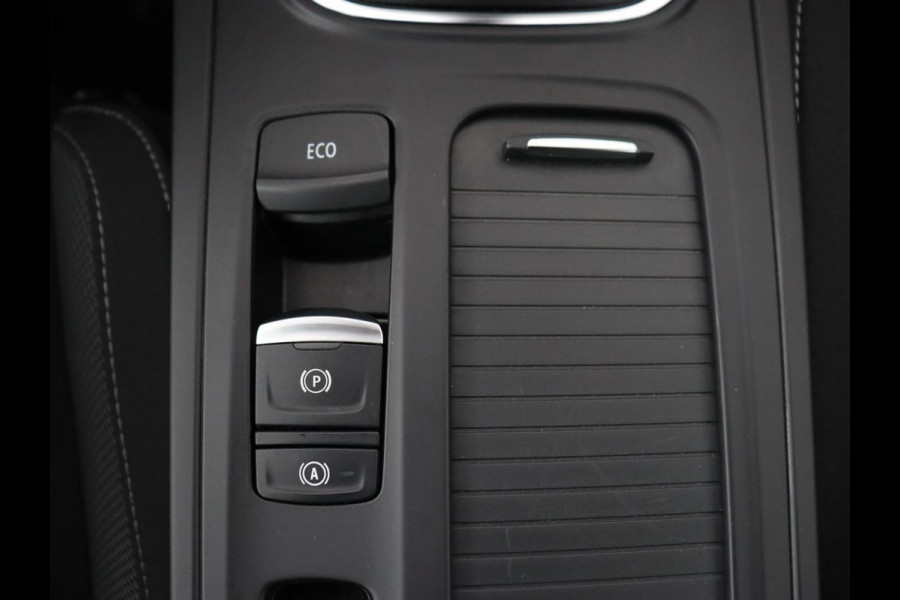 Renault Mégane 1.3 TCe140 Equilibre | Navigatie | Carplay | Keyless | Full LED | Digital Cockpit | Climate control | Parkeerhulp | Cruise control