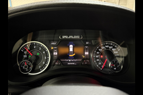 Dodge Ram 1500 5.7 V8 4x4 Crew Cab Sport | Full BLACK | Camera | ALPINE | Soft Cover | Apple Carplay | Cruise |