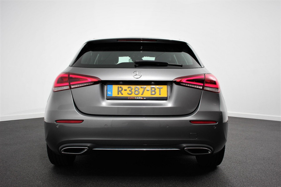 Mercedes-Benz A-Klasse 200 Automaat Progressive Premium Pack | Navigatie | Climate Control | Camera | Sfeerlichting | Parkeer sensoren | Stoelverwarming | Led | Cruise Control