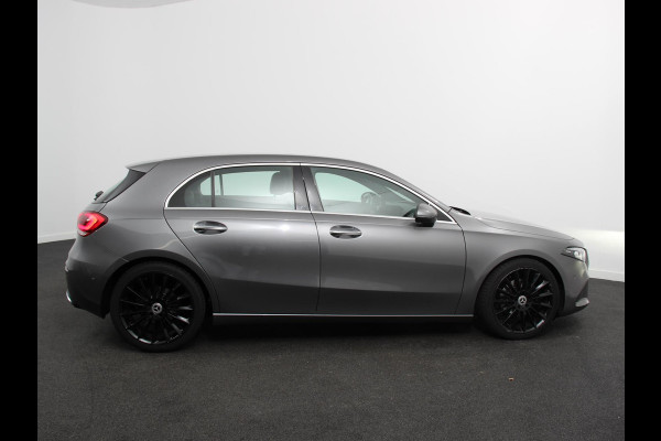 Mercedes-Benz A-Klasse 200 Automaat Progressive Premium Pack | Navigatie | Climate Control | Camera | Sfeerlichting | Parkeer sensoren | Stoelverwarming | Led | Cruise Control