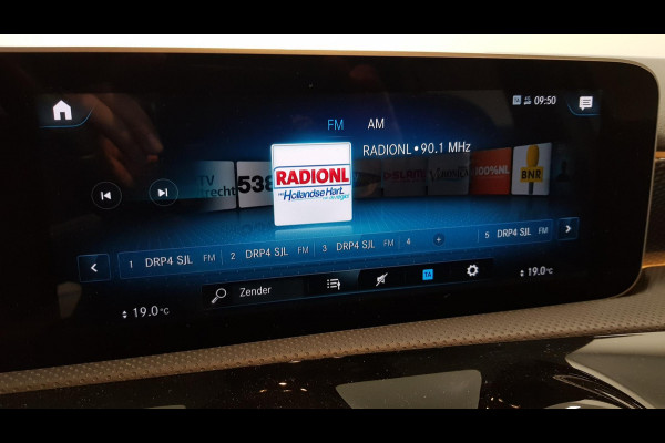 Mercedes-Benz A-Klasse 200 Automaat Progressive Premium Pack | Navigatie | Climate Control | Camera | Sfeerlichting | Parkeer sensoren | Stoelverwarming | Led | Cruise Control