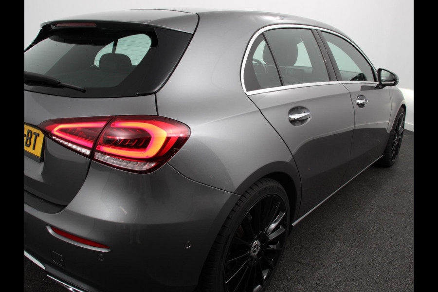 Mercedes-Benz A-Klasse 200 Automaat Progressive Premium Pack | Navigatie | Climate Control | Camera | Sfeerlichting | Parkeer sensoren | Stoelverwarming | Led | Cruise Control