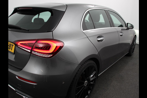 Mercedes-Benz A-Klasse 200 Automaat Progressive Premium Pack | Navigatie | Climate Control | Camera | Sfeerlichting | Parkeer sensoren | Stoelverwarming | Led | Cruise Control