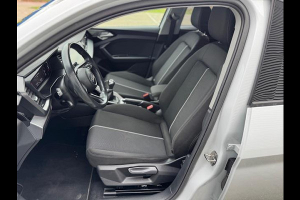 Audi A1 SPORTBACK 25 TFSI Pro Line S-Line,Navigatie,Carplay/Andriod,Cruisecontrol,stoelverwarming,Parkeersensoren,