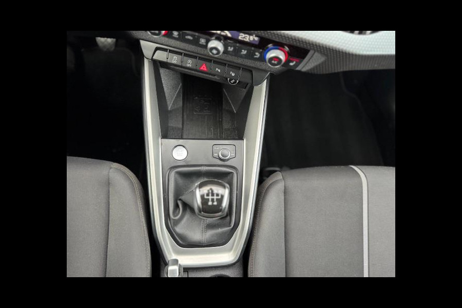 Audi A1 SPORTBACK 25 TFSI Pro Line S-Line,Navigatie,Carplay/Andriod,Cruisecontrol,stoelverwarming,Parkeersensoren,