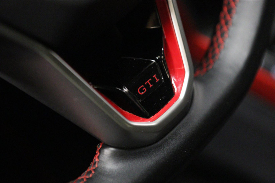 Volkswagen Polo 2.0 TSI GTI VIRTUAL/PANO/CARPLAY/IQ-LIGHT/SFEERVER/VOL