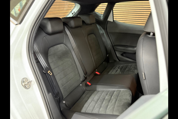 Seat Ibiza 1.0 TSI Excellence Automaat | Half Leer/Alcantara | Keyless | LED | Cruise Control | Climate Control