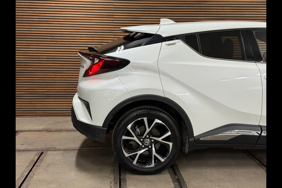 Toyota C-HR 1.8 Hybrid Business Plus | 18' inch | Camera | Carplay | LED | DAB | Adaptive Cruise Control