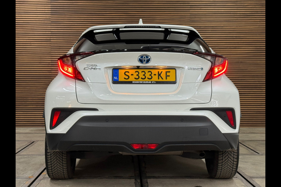 Toyota C-HR 1.8 Hybrid Business Plus | 18' inch | Camera | Carplay | LED | DAB | Adaptive Cruise Control