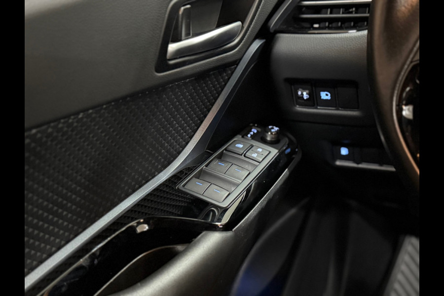 Toyota C-HR 1.8 Hybrid Business Plus | 18' inch | Camera | Carplay | LED | DAB | Adaptive Cruise Control