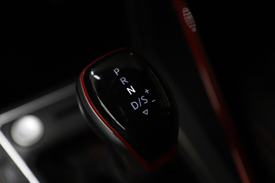 Volkswagen Polo 2.0 TSI GTI VIRTUAL/PANO/CARPLAY/IQ-LIGHT/SFEERVER/VOL