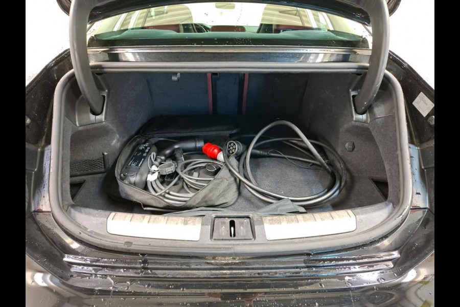 Audi e-tron GT GT Quattro 93 kWh | Panorama | Bang & Olufsen | Stoel Ventilatie | Camera | Leder |