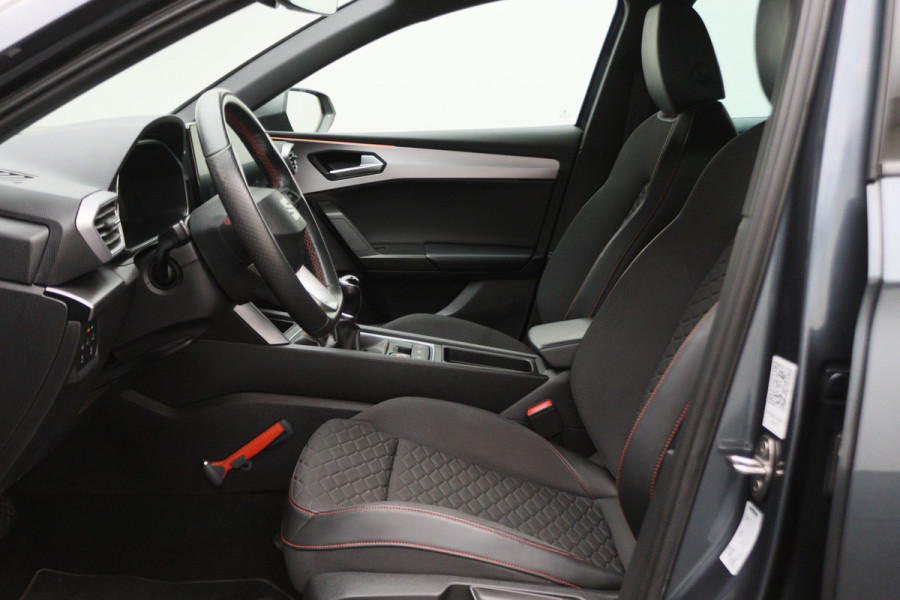 Seat Leon 1.0 TSI FR Launch Edition Virtual Cockpit, ACC, Apple Carplay, Sfeerverlichting, LED, DAB, 17"