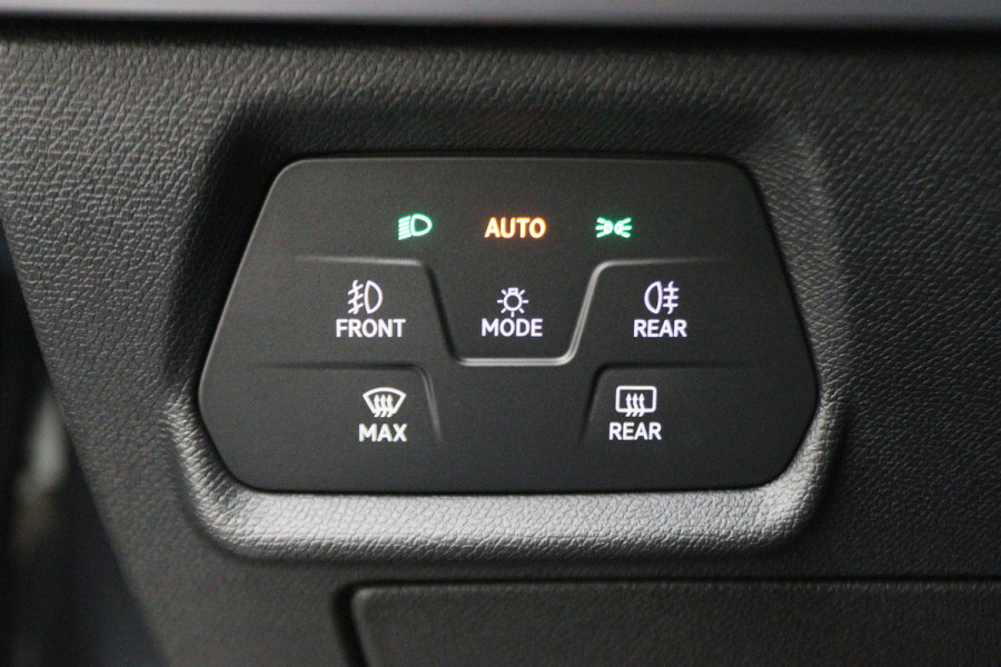 Seat Leon 1.0 TSI FR Launch Edition Virtual Cockpit, ACC, Apple Carplay, Sfeerverlichting, LED, DAB, 17"