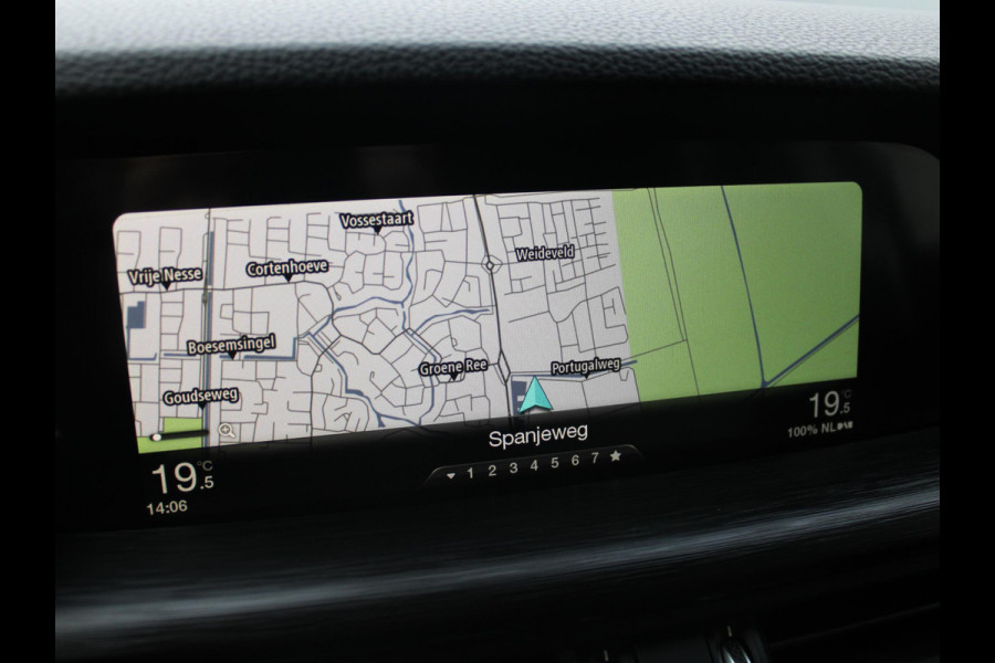 Alfa Romeo Stelvio 2.2d Super | LEDEREN BEKLEDING | 20" LICHTMETALEN VELGEN |