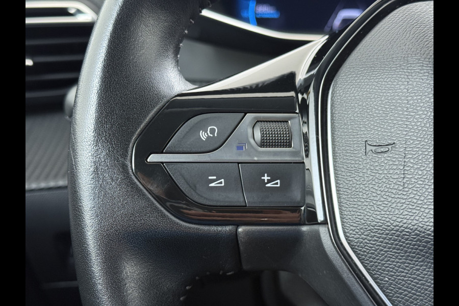 Peugeot e-208 EV 50kWh Navi 360°Camera Apple Carplay Android 1/2 Leer Ecc Cruise Control Allure SOH 90% Lmv 16" Led lane Assist DAB Bluetooth Regen-Lichtsensor Isofix Keyless 1e Eigenaar Origineel Nederlandse Auto