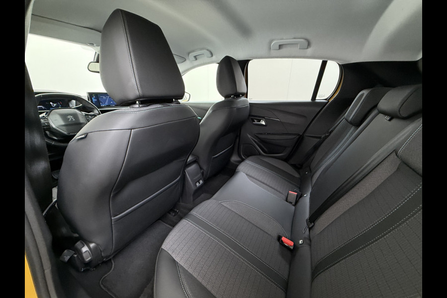 Peugeot e-208 EV 50kWh Navi 360°Camera Apple Carplay Android 1/2 Leer Ecc Cruise Control Allure SOH 90% Lmv 16" Led lane Assist DAB Bluetooth Regen-Lichtsensor Isofix Keyless 1e Eigenaar Origineel Nederlandse Auto