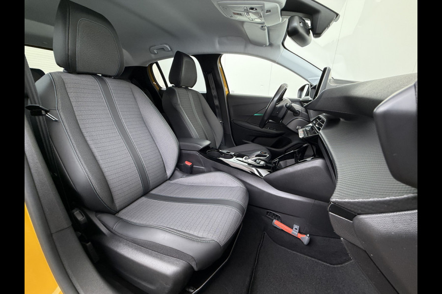 Peugeot e-208 EV 50kWh Navi 360°Camera Apple Carplay Android 1/2 Leer Ecc Cruise Control Allure SOH 90% Lmv 16" Led lane Assist DAB Bluetooth Regen-Lichtsensor Isofix Keyless 1e Eigenaar Origineel Nederlandse Auto