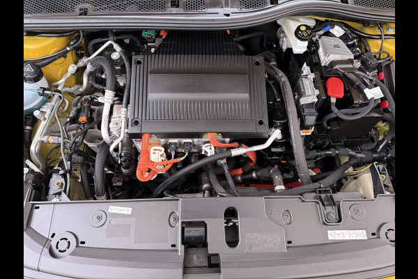 Peugeot e-208 EV 50kWh Navi 360°Camera Apple Carplay Android 1/2 Leer Ecc Cruise Control Allure SOH 90% Lmv 16" Led lane Assist DAB Bluetooth Regen-Lichtsensor Isofix Keyless 1e Eigenaar Origineel Nederlandse Auto