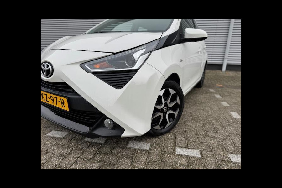Toyota Aygo 1.0 VVT-i x-JBL,Carplay,achteruitrijcamera,airco,lm velgen