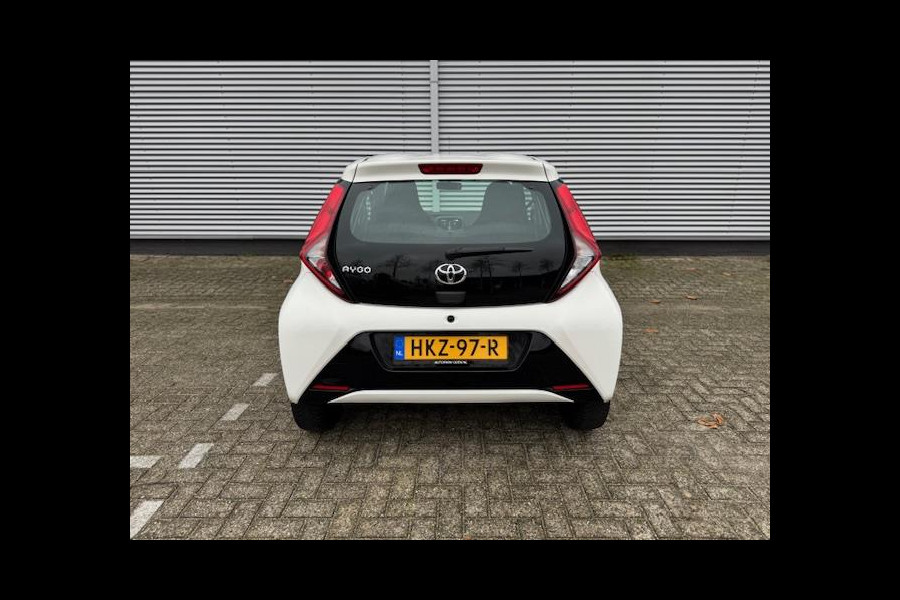 Toyota Aygo 1.0 VVT-i x-JBL,Carplay,achteruitrijcamera,airco,lm velgen