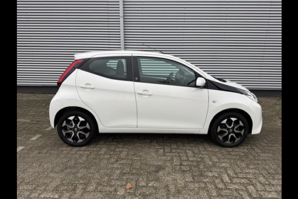 Toyota Aygo 1.0 VVT-i x-JBL,Carplay,achteruitrijcamera,airco,lm velgen