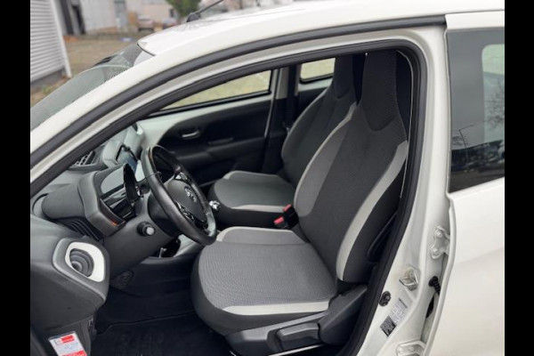 Toyota Aygo 1.0 VVT-i x-JBL,Carplay,achteruitrijcamera,airco,lm velgen