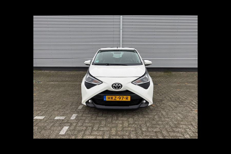 Toyota Aygo 1.0 VVT-i x-JBL,Carplay,achteruitrijcamera,airco,lm velgen