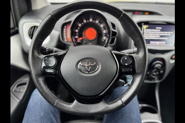 Toyota Aygo 1.0 VVT-i x-JBL,Carplay,achteruitrijcamera,airco,lm velgen