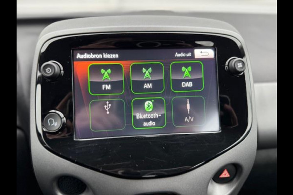 Toyota Aygo 1.0 VVT-i x-JBL,Carplay,achteruitrijcamera,airco,lm velgen