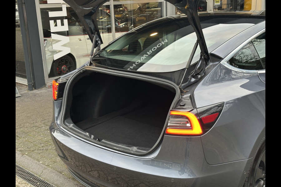 Tesla Model 3 Long Range AWD 75 kWh SOH 87% / NAP / STOELVERWARMING