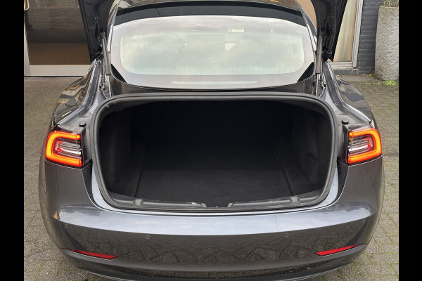 Tesla Model 3 Long Range AWD 75 kWh SOH 87% / NAP / STOELVERWARMING