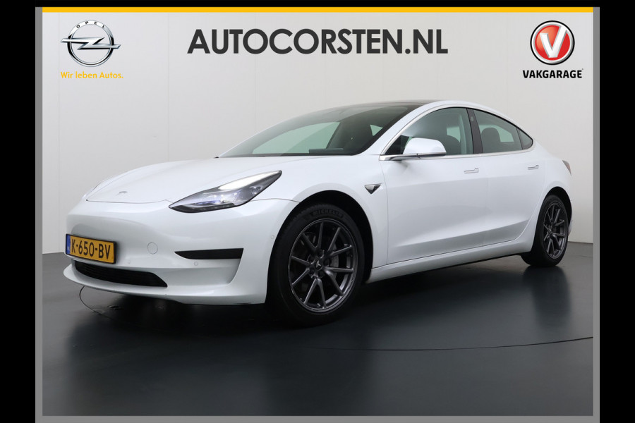 Tesla Model 3 SR Plus 325PK Lmv 18" AutoPilot FSD-3 Leder Pano-dak Adaptive-Cruise Camera's Elektr.-Stuur+Stoelen+Spiegels+Geheugen+Easy-Entry Navi LED Comfortstoelen ACC DAB Voorverwarmen interieur via App Keyless One-Pedal-Drive 1e Eigenaar Origineel Nederlandse Auto