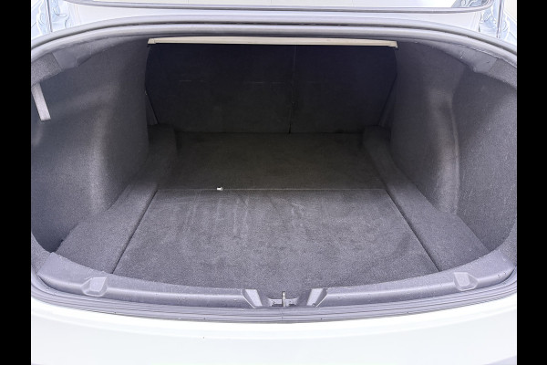 Tesla Model 3 SR Plus 325PK Lmv 18" AutoPilot FSD-3 Leder Pano-dak Adaptive-Cruise Camera's Elektr.-Stuur+Stoelen+Spiegels+Geheugen+Easy-Entry Navi LED Comfortstoelen ACC DAB Voorverwarmen interieur via App Keyless One-Pedal-Drive 1e Eigenaar Origineel Nederlandse Auto