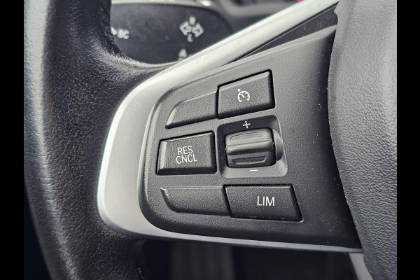 BMW X1 sDrive18i | Trekhaak | Lederen Bekleding | Panoramadak | Cruise Control | Climate Control | 1.700 kg trekgewicht!