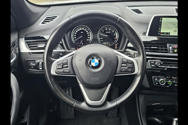 BMW X1 sDrive18i | Trekhaak | Lederen Bekleding | Panoramadak | Cruise Control | Climate Control | 1.700 kg trekgewicht!