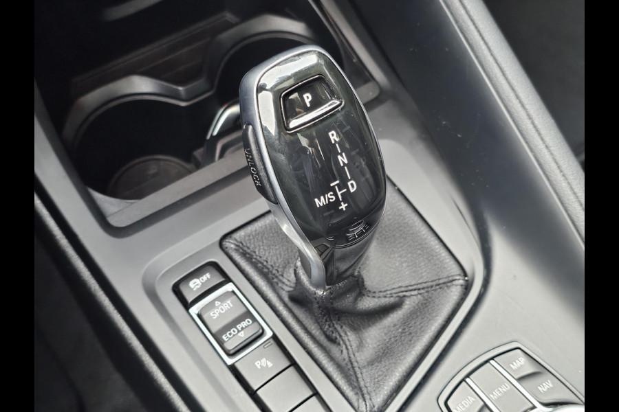 BMW X1 sDrive18i | Trekhaak | Lederen Bekleding | Panoramadak | Cruise Control | Climate Control | 1.700 kg trekgewicht!