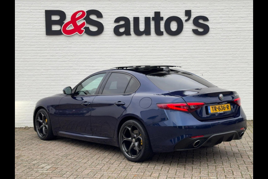 Alfa Romeo Giulia 2.0T Super Squadra Tuning 300+ PK Cruise Climate Leer Stoel- stuurverwarming Apple / Android Navi Camera Pano