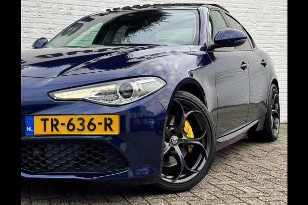 Alfa Romeo Giulia 2.0T Super Squadra Tuning 300+ PK Cruise Climate Leer Stoel- stuurverwarming Apple / Android Navi Camera Pano
