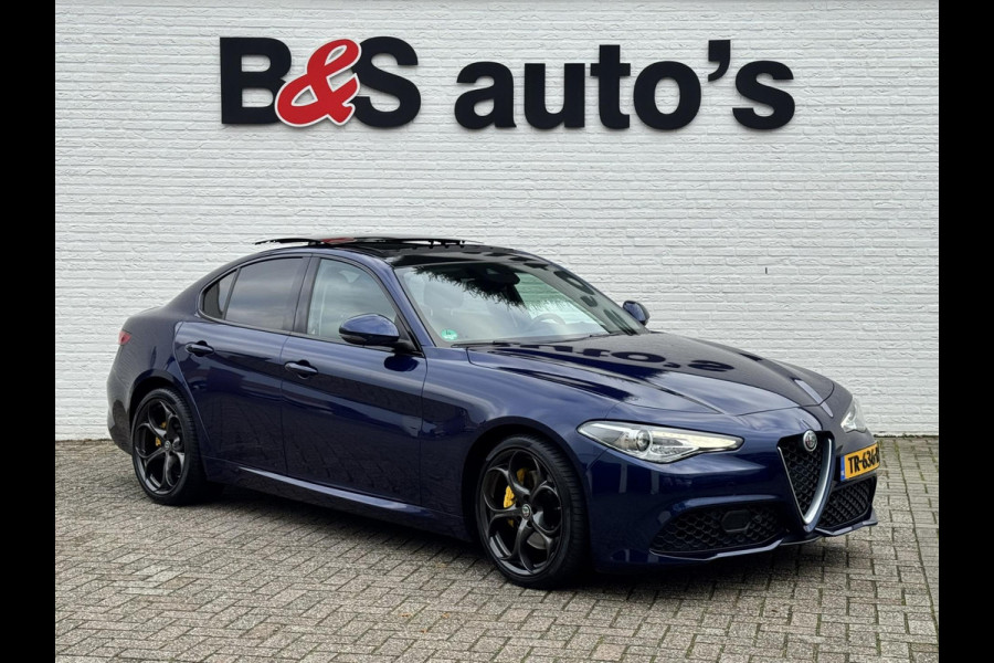 Alfa Romeo Giulia 2.0T Super Squadra Tuning 300+ PK Cruise Climate Leer Stoel- stuurverwarming Apple / Android Navi Camera Pano