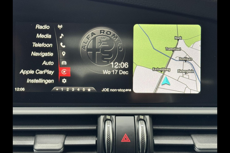 Alfa Romeo Giulia 2.0T Super Squadra Tuning 300+ PK Cruise Climate Leer Stoel- stuurverwarming Apple / Android Navi Camera Pano