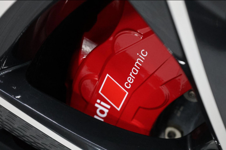 Audi RS7 Sportback 4.0 TFSI quattro 750+-PK KERAMISCH/4-WIEL.B/3D B&O/VIRTUAL/SFEER/PANO/22"LMV/360/LINE/ACC/12 MDN GARANTIE!