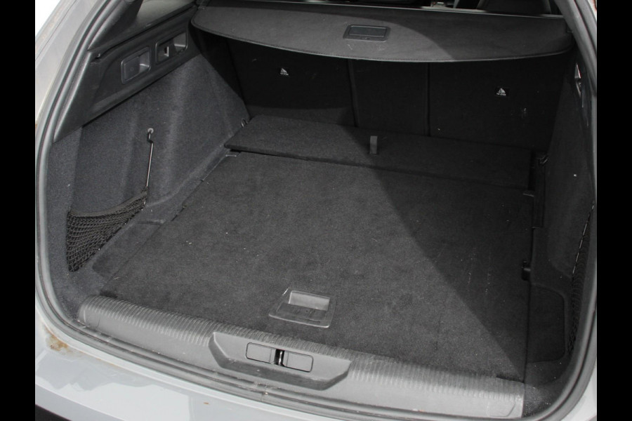 Peugeot 308 1.2 PureTech GT Automaat | Navigatie | Apple Carplay | Android Auto | Camera | Virtual Cockpit | Black Pakket | Climate Control | Adaptive Cruise Control | LED